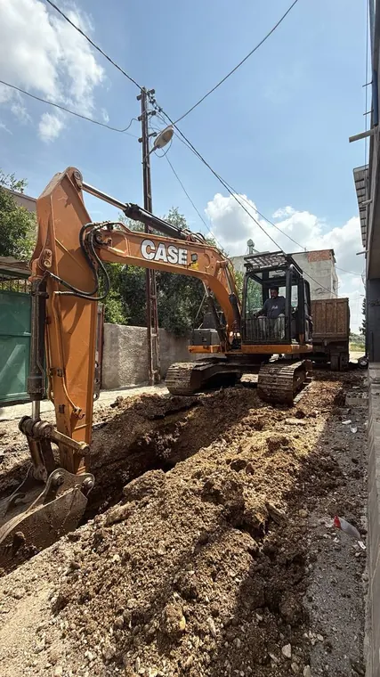 Sokak boyunca kanal kazısı - CMS Hafriyat